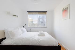 Brilliantly Located 2BDR Flat in Barbican - 1