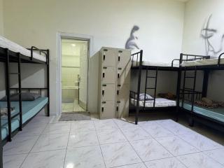Group-Friendly Private Room with Bunk Beds - NO PARKING - 7