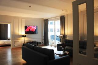 Für Monteure und Langzeitaufenthalte - 120 qm - bis 8 Personen - Küche - Waschtrockner - Badewanne & Dusche - kostenloser Parkplatz - Smart TV - 3