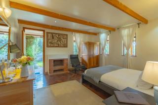 Olesamara Collection - 7