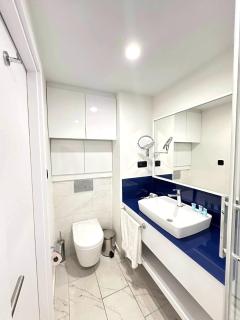 Black Sea view Aparthotel - Orbi City Batumi - 5