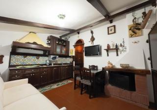 FREE PARKING - La Bianca Neve Cottage - 5