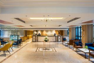 Gemini Continental, Hazratganj - 9