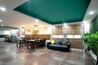 FlexiBay Girls Hostel North Campus - 1