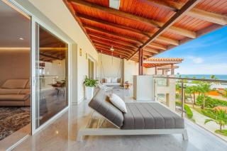 2 Mins to Beach with Ocean & Pool Views by Bocobay - 6