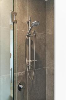 Luxury New 2Bed2Bath Minutes To CBD With Parking - 1