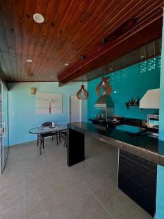Casa espaçosa com área gourmet piscina e hidromassagem - 1