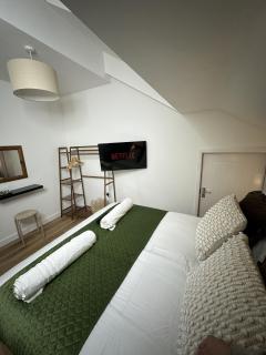 Rosern Short Stays - 5