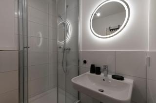 Central & Quiet I Bright Apartment in Steglitz - 4