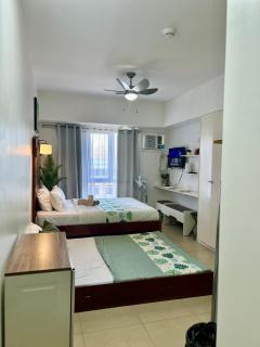 Deluxe Family Studio Unit In Avida Riala T2 - 1