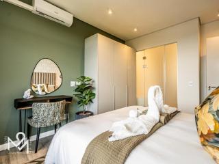 Menlyn Maine Luxury Rentals - 9