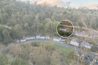 Cosy Matlock Cottage with Valley Views - 7