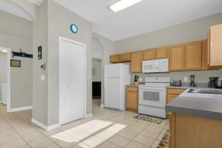 439 Villa - 4BDScreened PoolSpa - by Disney - 4