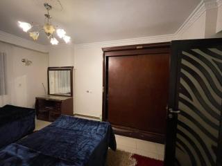Beautiful and Warm Family Flat, Close to Cairo Airport - 5