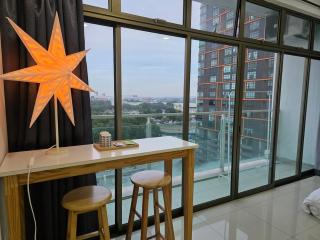 004 Palazio High Floor Netflix - 5