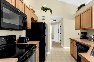 1061 Lake Berkley 4 Bed with Pool - 2