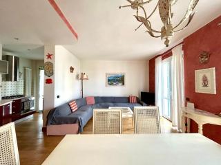 Portovenere a due passi dal mare / parcheggio privato, ampio appartamento fino a 8 persone - 1