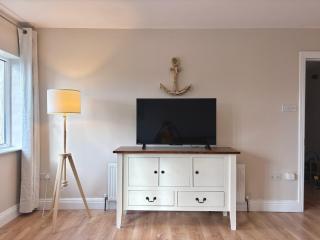 Cobh Coastline Hideaway - 1