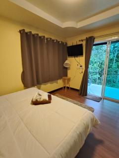 สถานีน้ำหวานรีสอร์ท น้ำตกอ้ายเขียว - 2