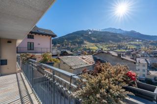 White Peak 77 – Panoramic Ski Slope Views - 9