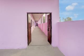 SPOT ON Star Hotel and Restaurant - 8