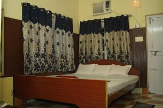 TAKI Suhasini Guest House - 7