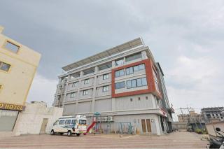 Hotel Vivanta Inn - 8