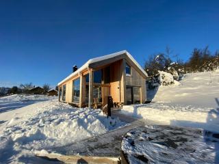 Architect Designed Cabin With Panoramic Views - 7