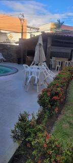 Apartamento dois quartos próximo à praia - 9