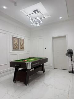 Erere Homes The Manor with Swimming pool - 1