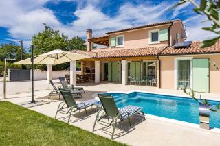 Villa Bianca - family vacation villa in rural Istria - 2