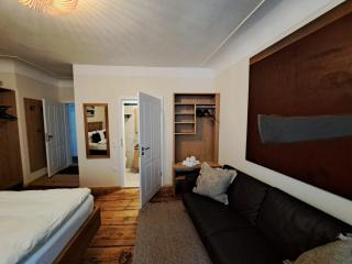 Gelbes Zimmer im Scharfrichterhaus - 3