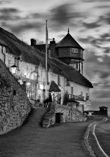 Rising Sun Hotel - 9