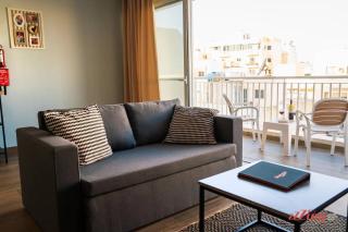 Urban Oasis Holiday Home - 6