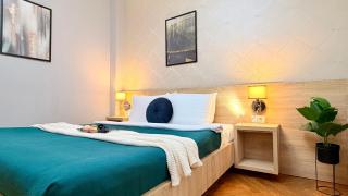 Stylish Central Accommodation - Designed for Your Perfect Stay - 8