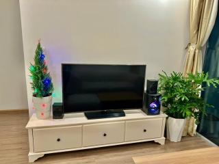 Elegant 1 Bedroom Apartment with Balcony at Vinhomes Central Park - 0