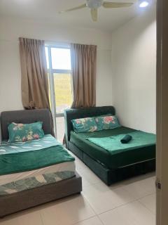 Barrington Square Aleysha Homestay Night Market - 9