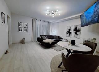 NEU Ferienwohnung Bella, eigener Garten, stylisch, elegant, hundefreundlich - 0