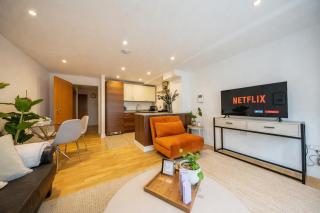 Apartment by Spitalfields & Liverpool Street Station - London - 8