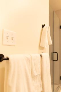 A Luxury Loft Stay in Memphis with Downstairs Coffeshop - 2