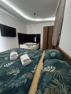 Aqua Apartments 1 - 6