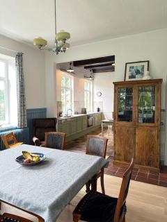 Large country house with park - 5