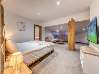 Къща за гости "Mirror Lake" - 2