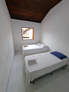 CASA DE HOSPEDAGEM FLORES PARATY AMBIENTE FAMILIAR 600M do CENTRO - 9