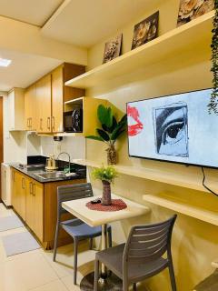 Condotel By RhoiVC in Shell Residences Moa Near Naia Airport - 6