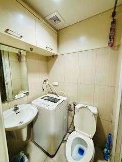 Condotel By RhoiVC in Shell Residences Moa Near Naia Airport - 1