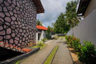 Chathuranga Guest House - 8