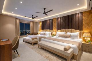 Hotel Luxury Suites , Delhi Airport With Free One Way Airport Transfar - 6