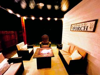 New, Mins to Glen Rose Medical Center, Stunning Kitchen, Gas Fire-Pit - 0