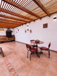 Casa completa en Cuenca para 12 personas WiFi Parqueadero BBQ - 9